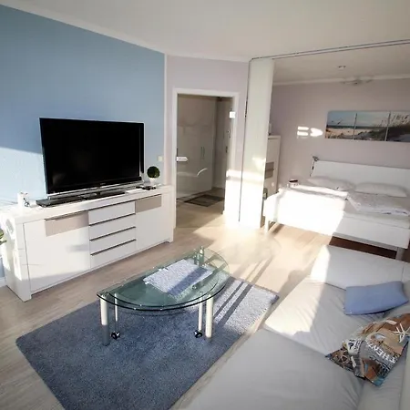 C12-008 Apartment *